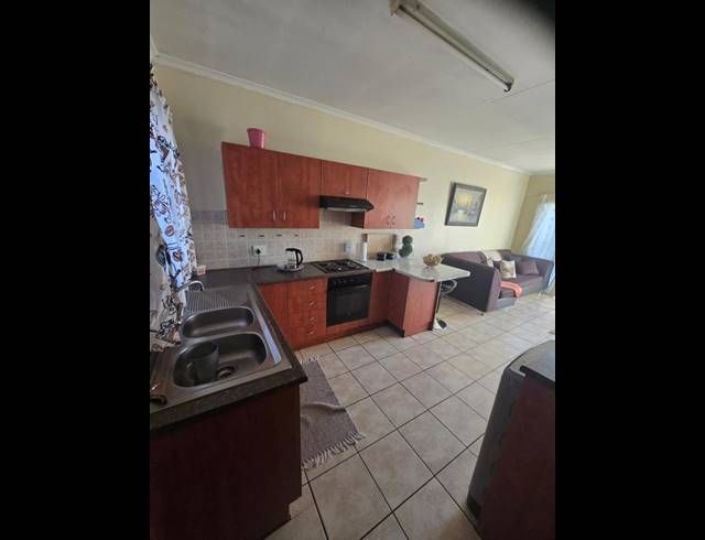 2 BEDROOM TOWNHOUSE FOR SALE IN KOOKRUS